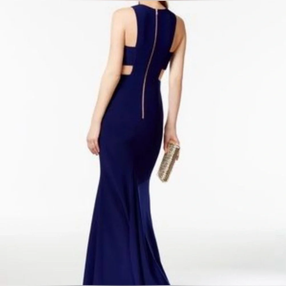 High neck side cut out gown - Picture 2 of 4